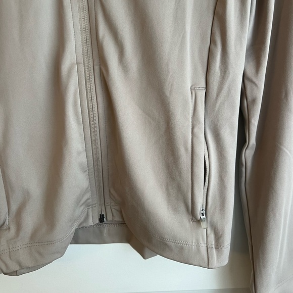 H&M Move Track Jacket - Picture 2 of 5